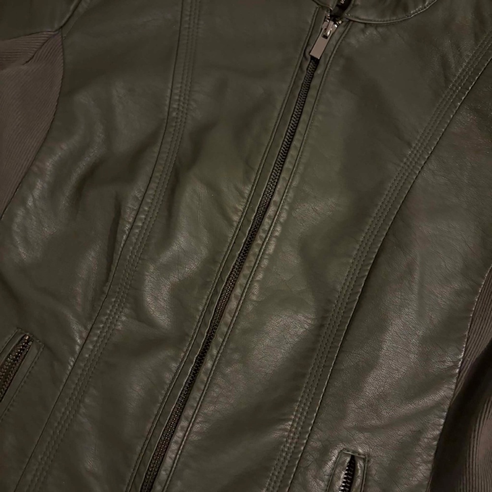 Northern Reflections Dark Olive Green Faux Leather Mixed Media Moto Jacket Chic - Picture 3 of 4